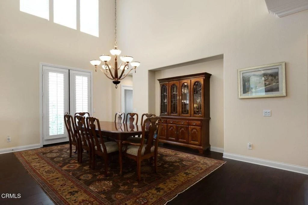 Interior 3
