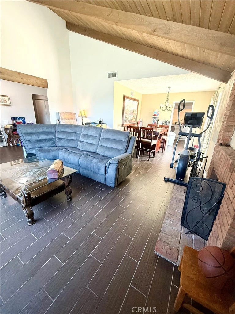 Interior 3