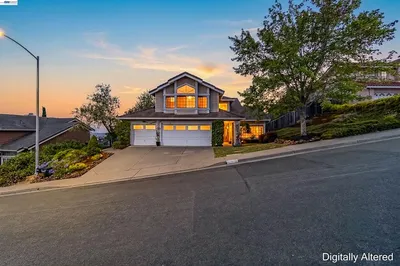 2321 Ascot Pkwy