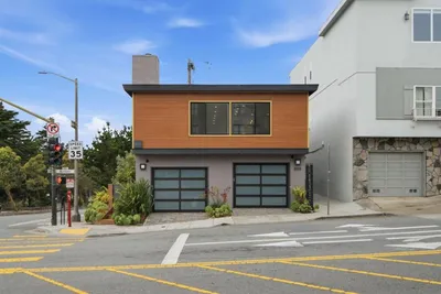 998 Burnett Avenue