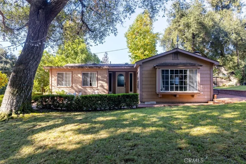 2021 Orchard Lane A, La Canada Flintridge, CA 91011