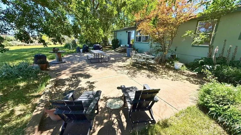 5438 Cana photo 2