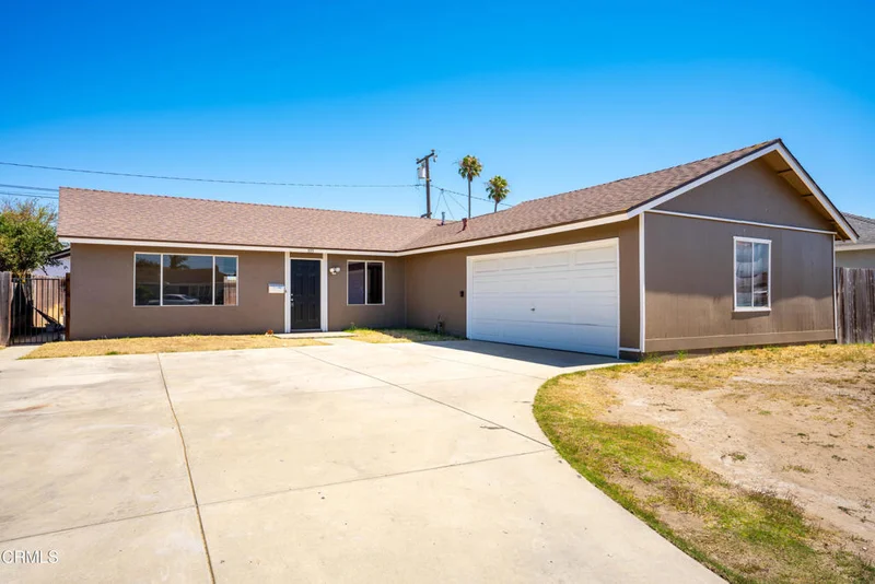 555 Del Sur Way, Oxnard, CA 93033