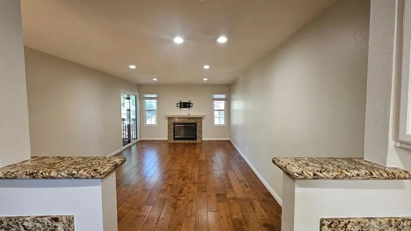 12091 Alta Carmel Ct 10