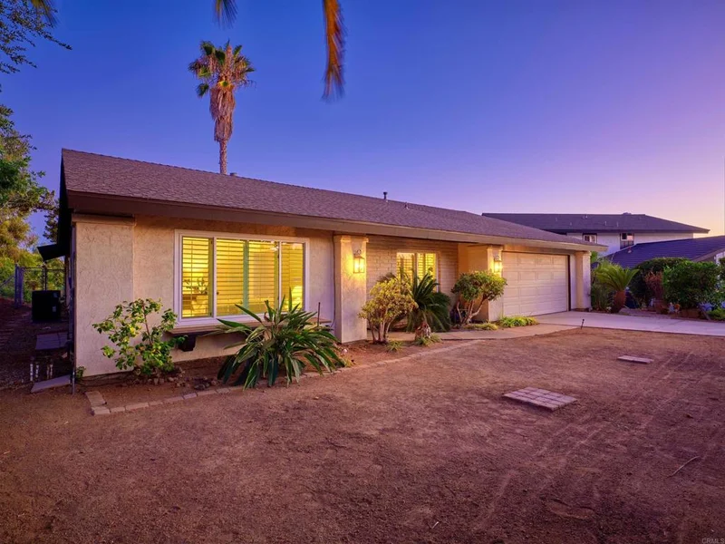 9343 Viento Fuerte Way, La Mesa, CA 91941