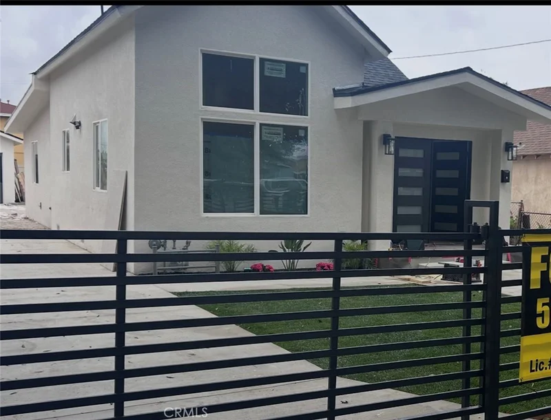1028 S Gage photo 2