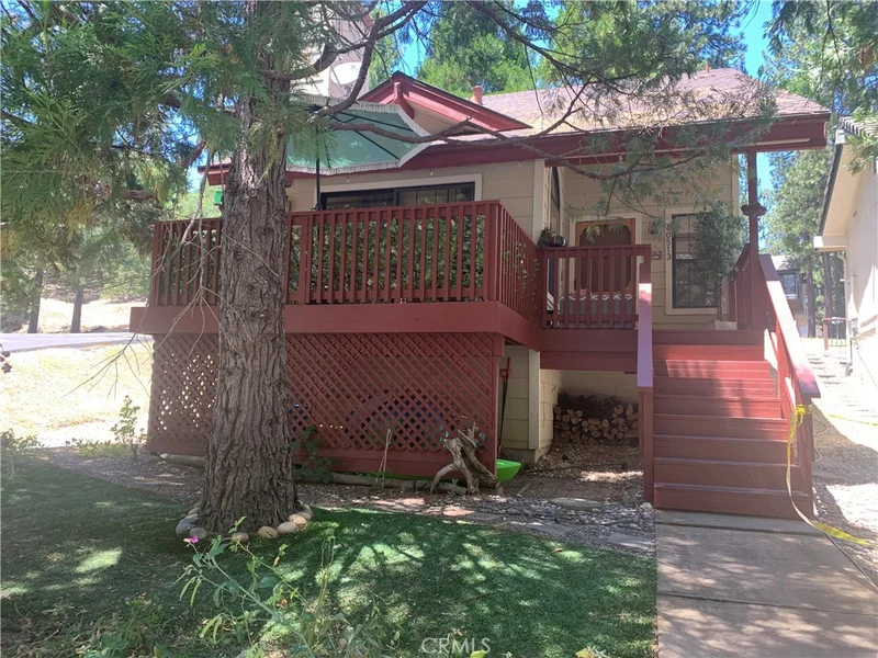 Photo 2 of 40513 Saddleback