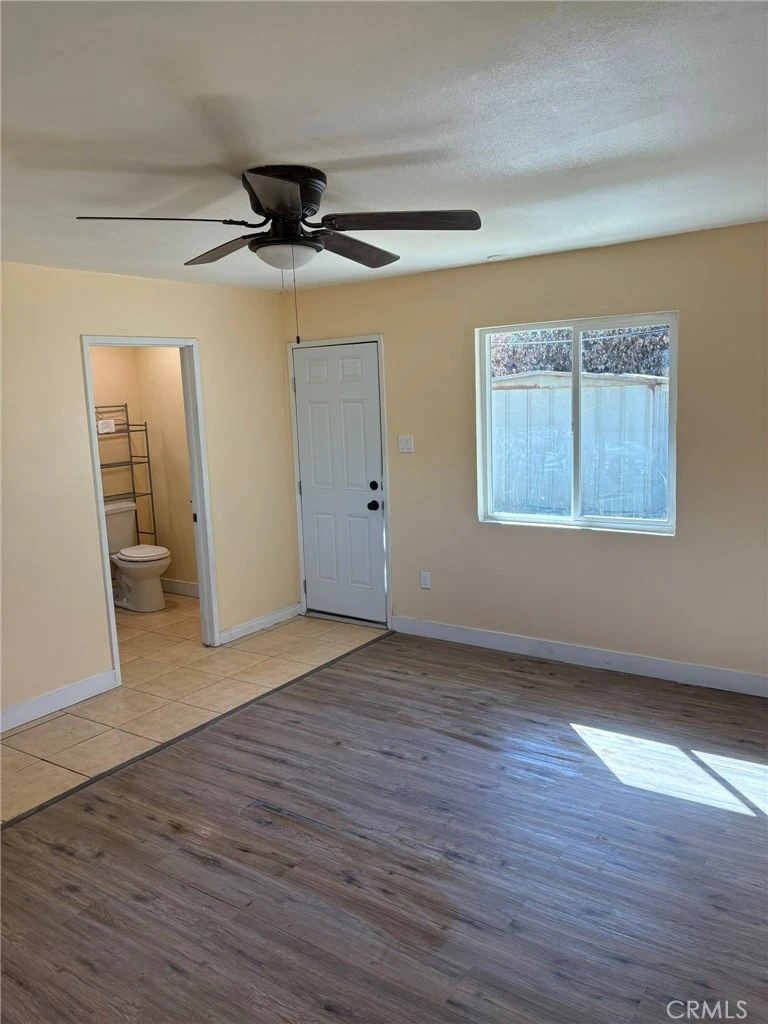 Interior 4