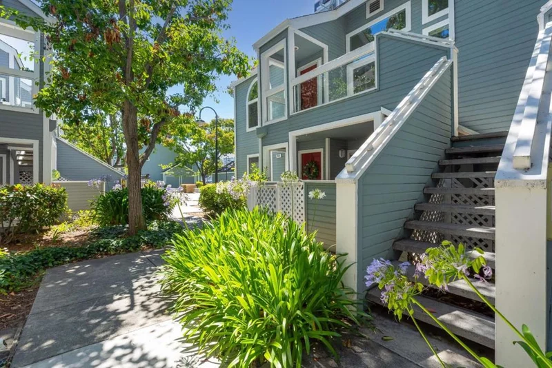 860 Boardwalk Place, Redwood City, CA 94065