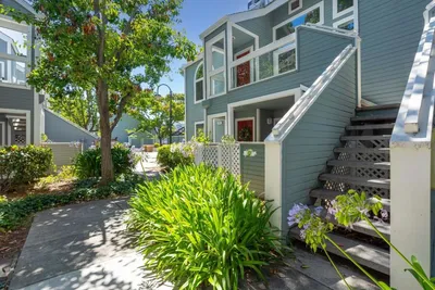 860 Boardwalk Place