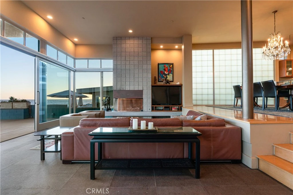 Interior 2