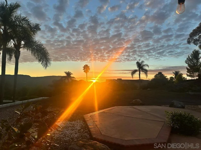 2237 Eucalyptus Ave., Escondido, CA 92029