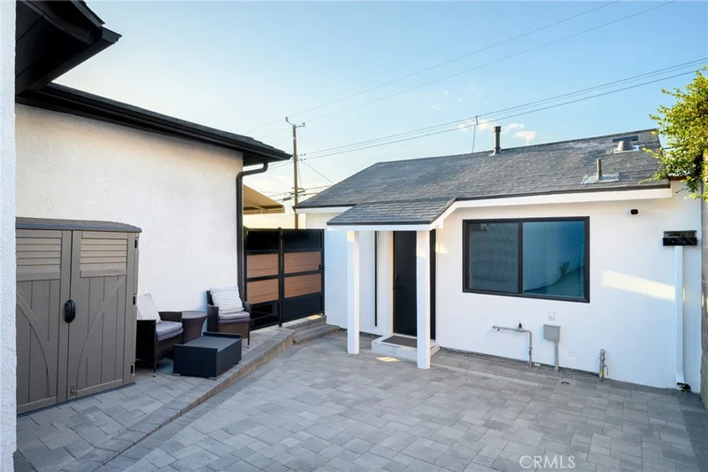 915 Cornell, Burbank, CA 91504