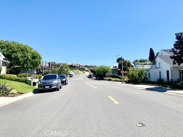 462 Seaward Road photo 2