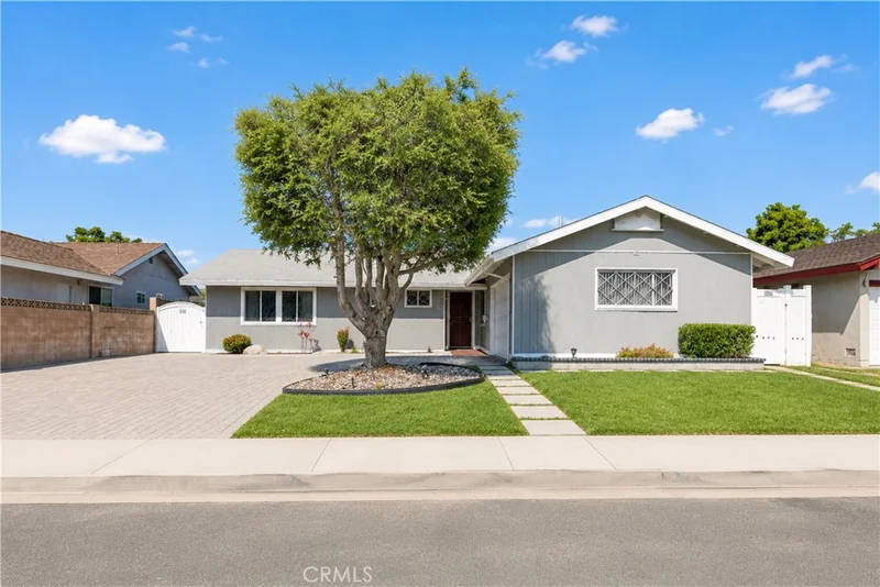 13332 Siskiyou, Westminster, CA 92683