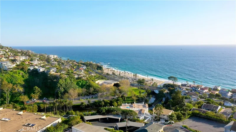 21703 Ocean Vista 201