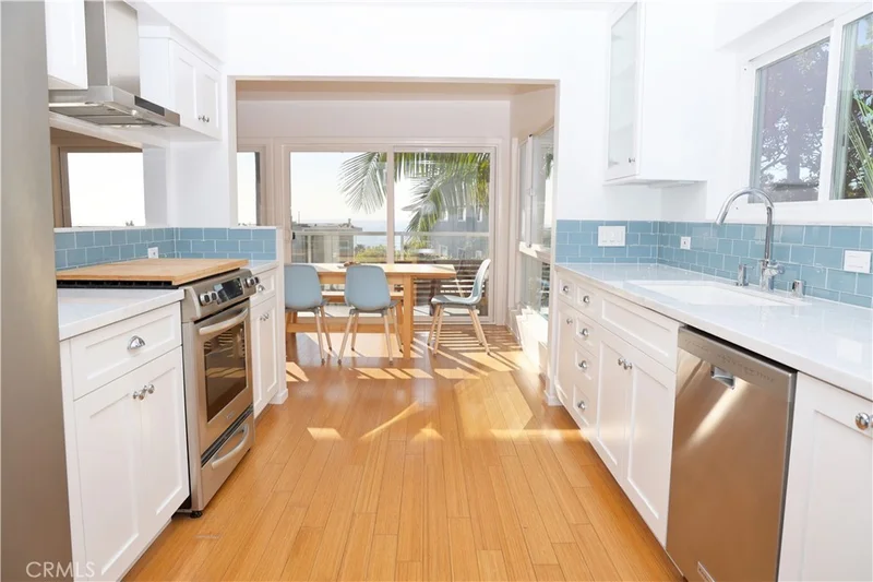 21703 Ocean Vista 201 photo 2