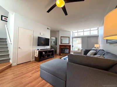 992 S Country Glen Way photo 2