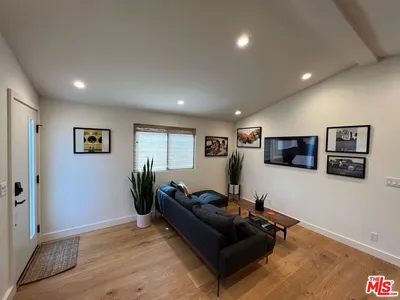 4251 S Centinela Avenue photo 2