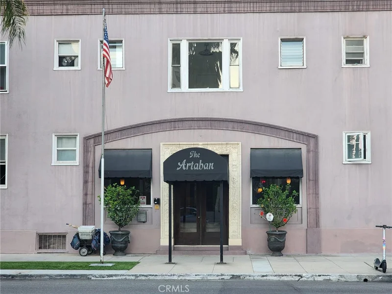 10 Atlantic Avenue 706