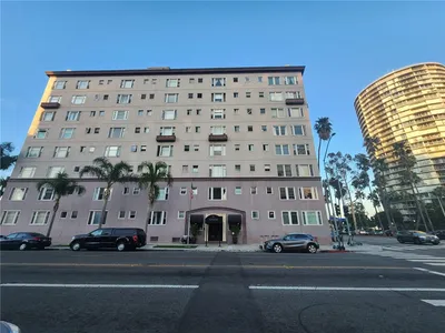 10 Atlantic Avenue 706 photo 2