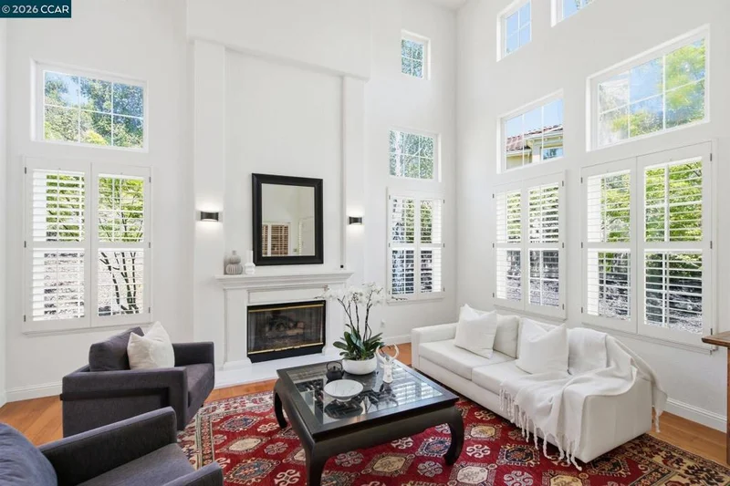 2151 Sky View Ct
