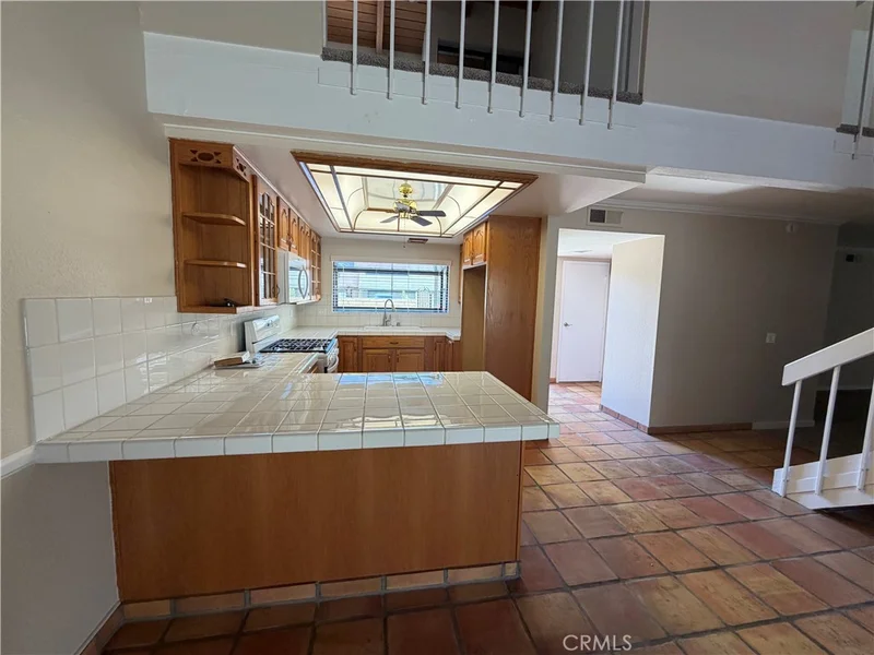 Photo 2 of 2514 N Tustin Avenue F