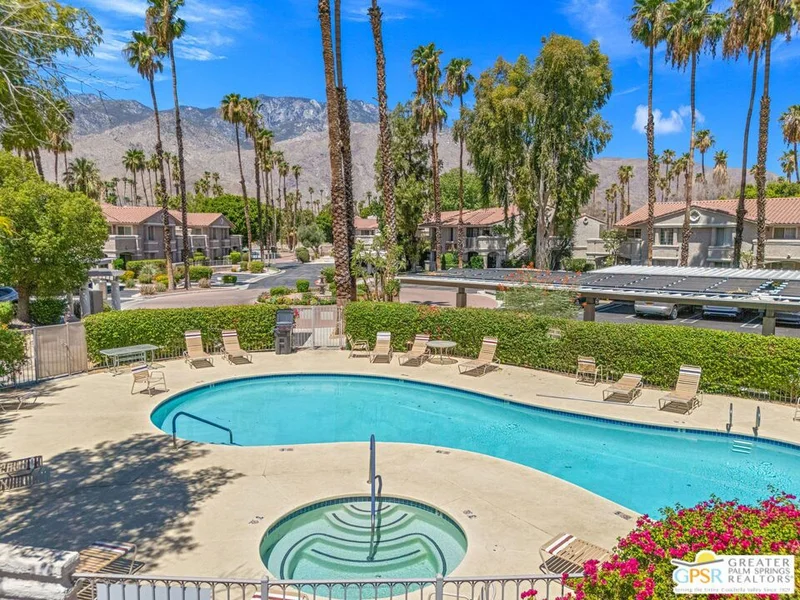 2700 E Mesquite Avenue E26, Palm Springs, CA 92264