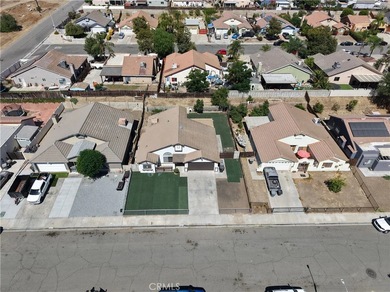 834 Shana Court, Perris, CA 92570