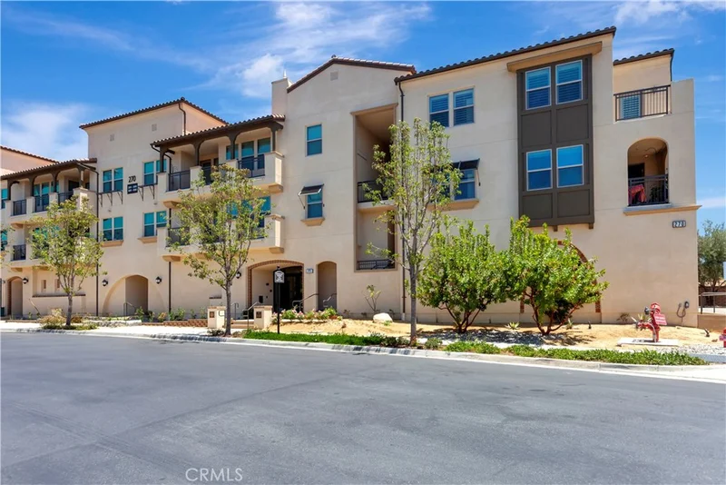 270 # 301 Buena Vida Drive, Brea, CA 92823
