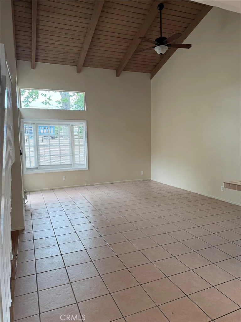 Interior 4