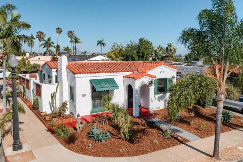 3261 Belle Isle, San Diego, CA 92105