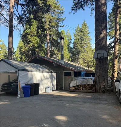 31861 Hollow Way