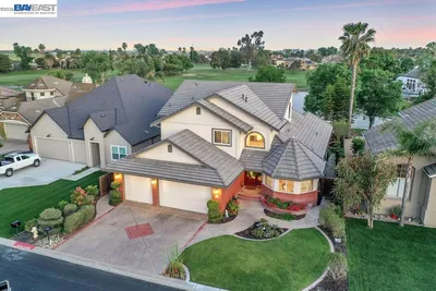 82 Edgeview Ct