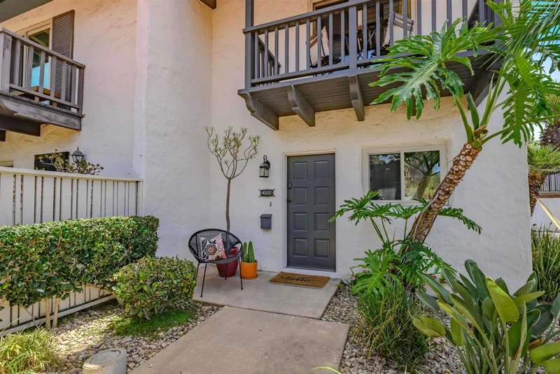 4202 Loma Riviera Ln, San Diego, CA 92110