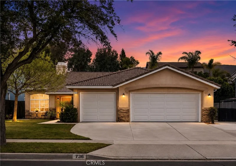 736 Donatello Dr, Corona, CA 92882