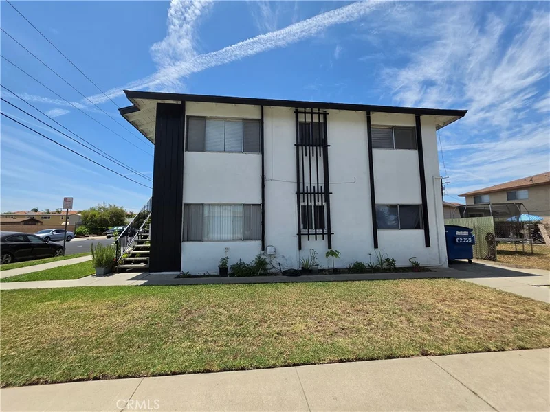 901 Carob Way C photo 2