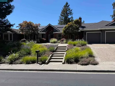 17 Sanders Ranch Rd