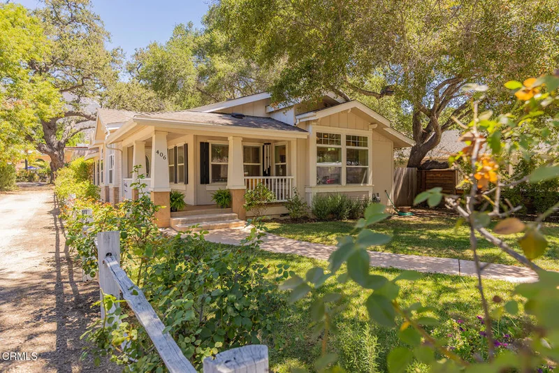 Photo 2 of 406 E Aliso Street