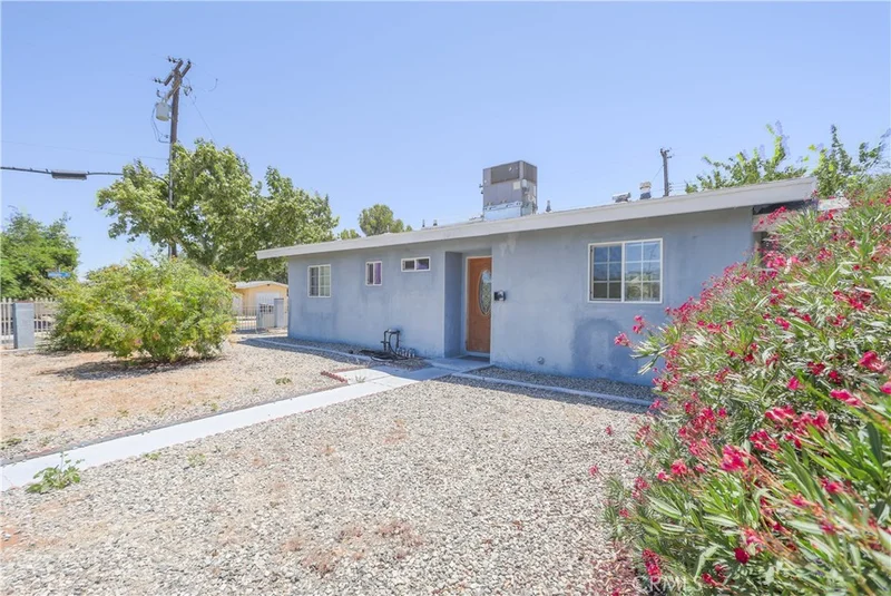 38898 Ocotillo Drive photo 2