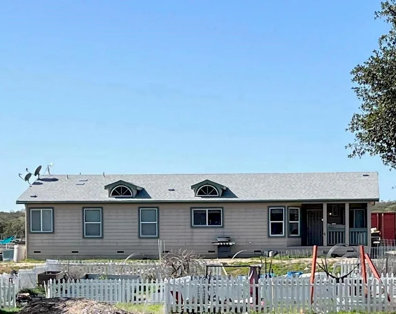 1122 Tierra Del Sol
