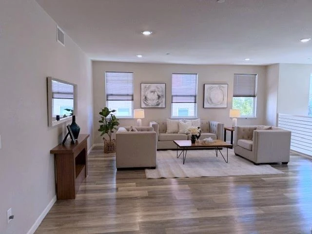 Interior 3