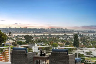 1269 Van Nuys
