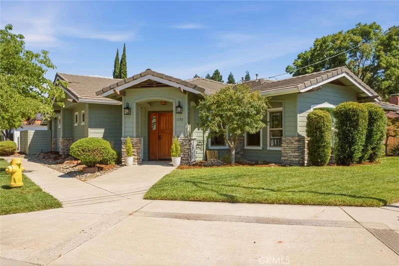 Photo 2 of 1192 Filbert Ave