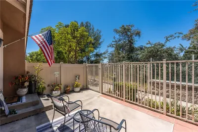8567 E Tioga