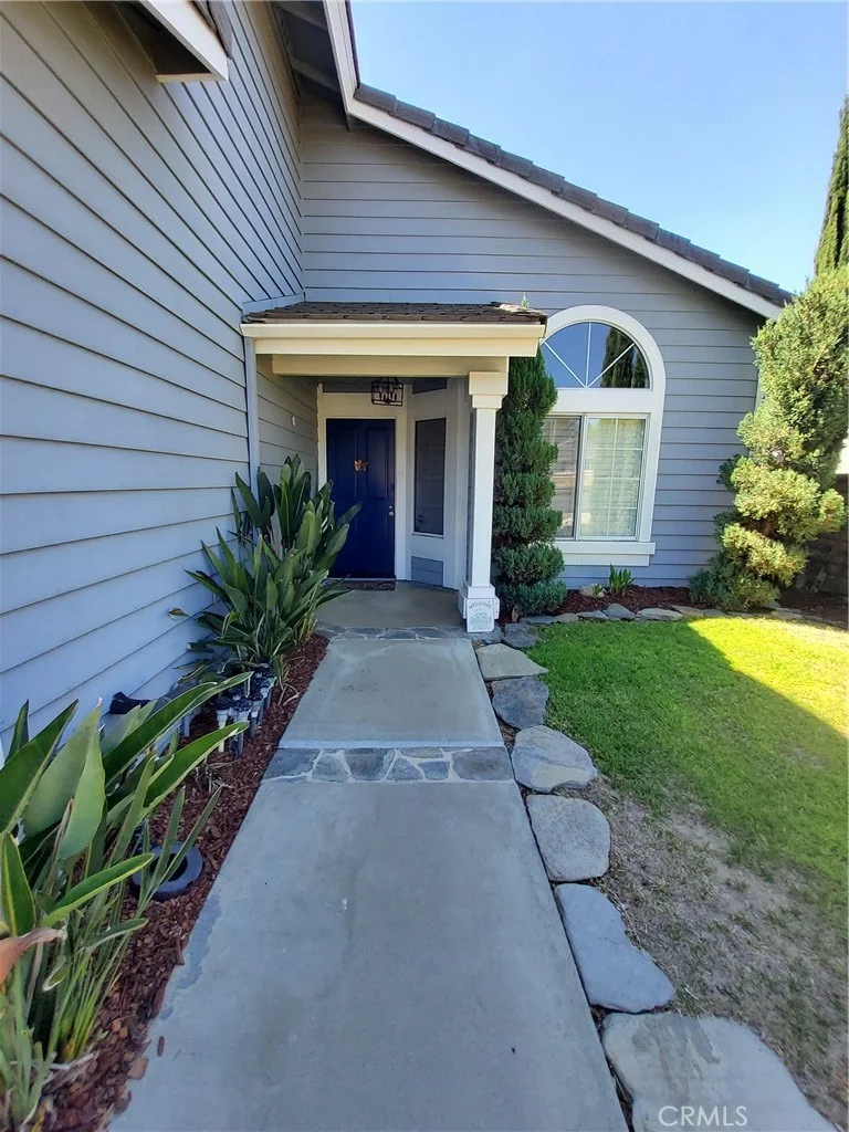 25540 Pembrook photo 2