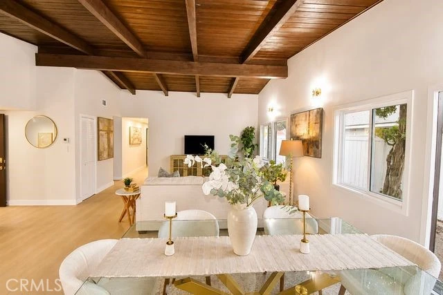 Interior 3