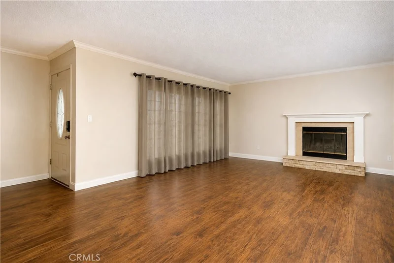 Photo 2 of 10755 E Avenue R10