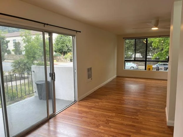 Interior 4