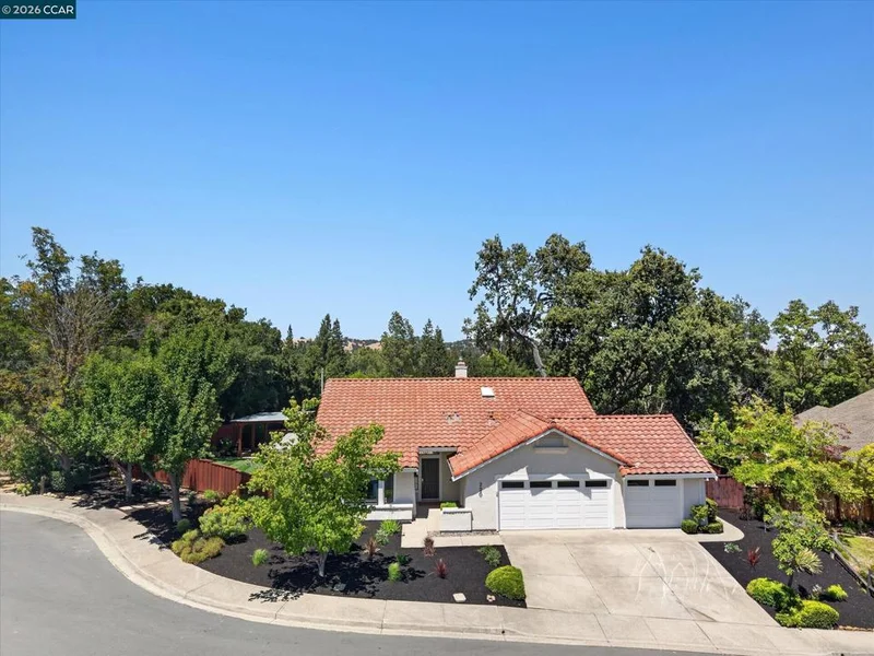 220 Briaridge Ct, Pleasant Hill, CA 94523